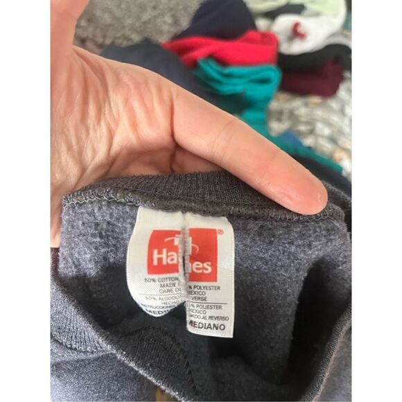 Vintage Hanes MEDIUM angel crewneck grannycore sweatshirt - Picture 2 of 2